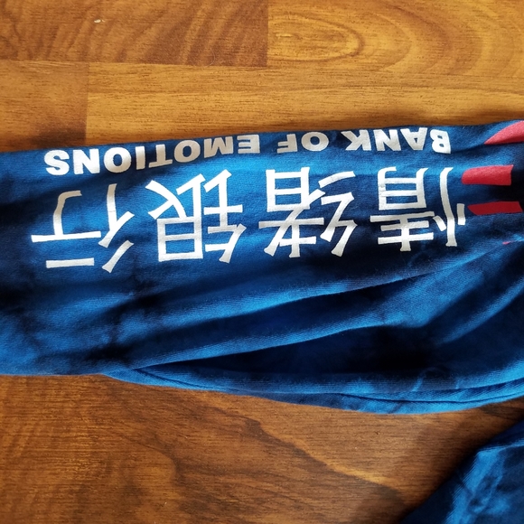 Japanese letters Libra bank of emotions Blue Tie Dye Crop top Shirt Size Small - Picture 7 of 9